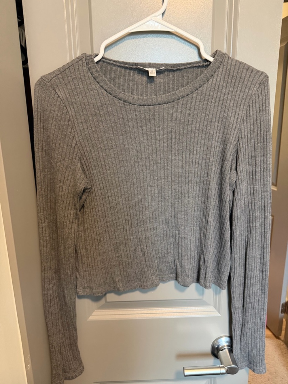 Reformation Gray Ribbed Long-Sleeve Crew Top
